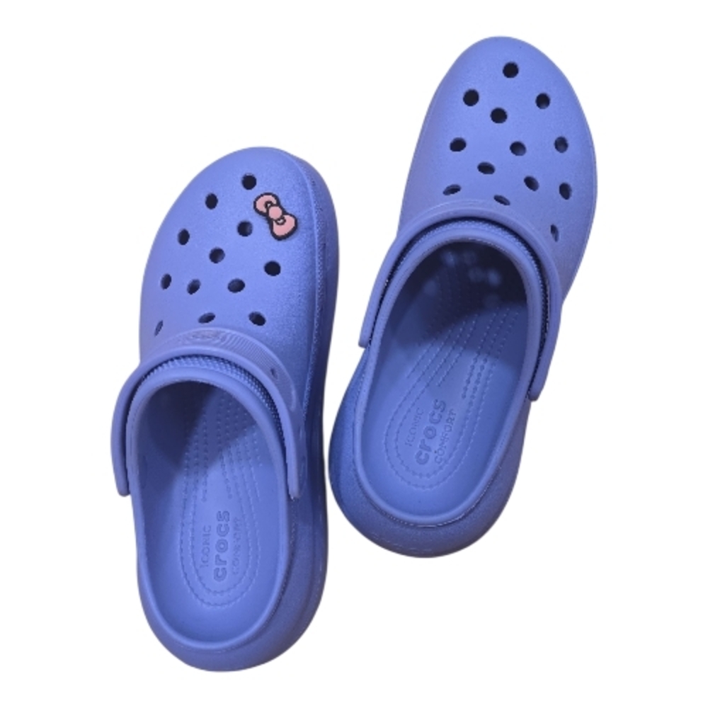 Limited edition alert! 💜 Discontinued Crocs Classic Crush Platform Clog